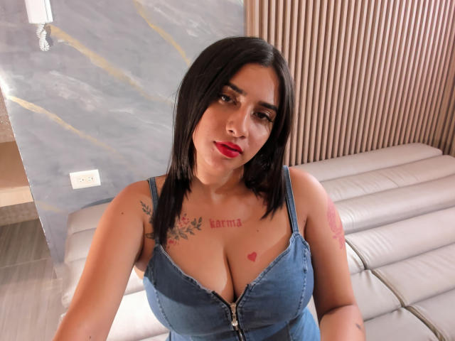 SofiTattoo - Camera khiêu dâm &amp; quyến rũ trực tiếp - 24918989