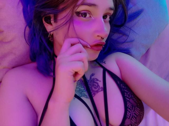 MaiaThunder - Live Sex Cam - 24920657