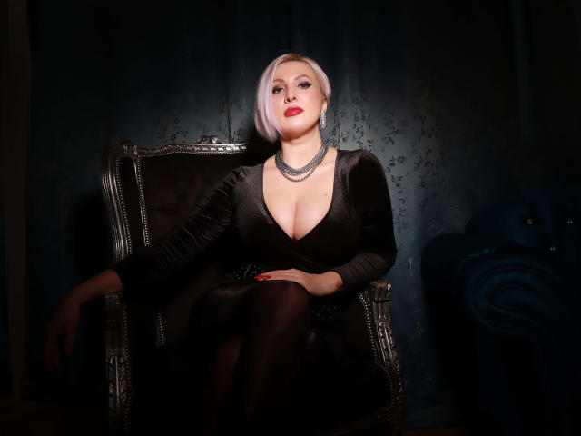 NicoleDomme - Sexe cam en vivo - 24923653