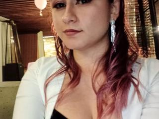 LiaJonnesX - Live sex cam - 24925877