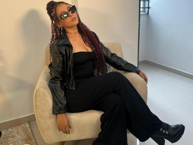 SofiaBrowm - Live sex cam - 24930209