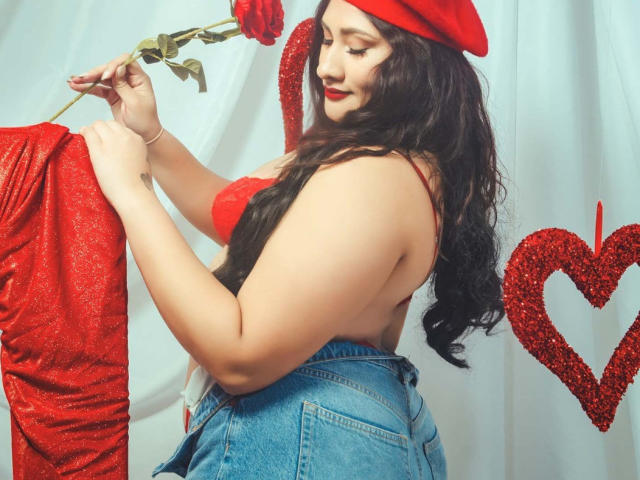 ShiaraRussi - Sexe cam en vivo - 24933053