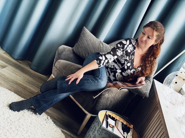 OVanessaHotly - Live sexe cam - 24933173