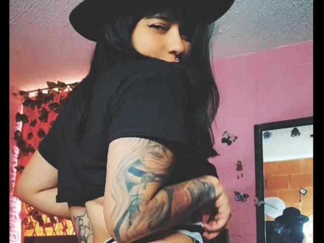 scarletdeepthoat69 - Live porn &amp; sex cam - 24939293