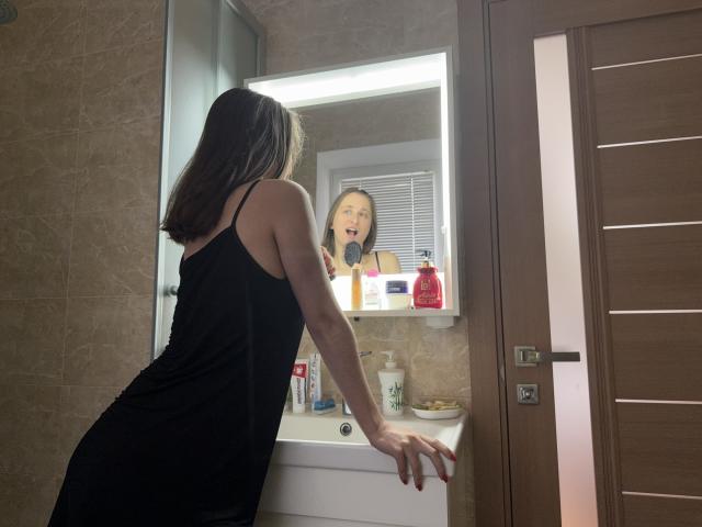 MichelleHotX69 - Live Sex Cam - 24940237