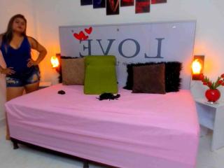 CaandyFoox - Live sex cam - 24943629