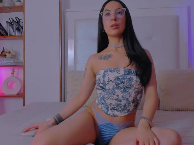 SarahLuna - Live Sex Cam - 24945097