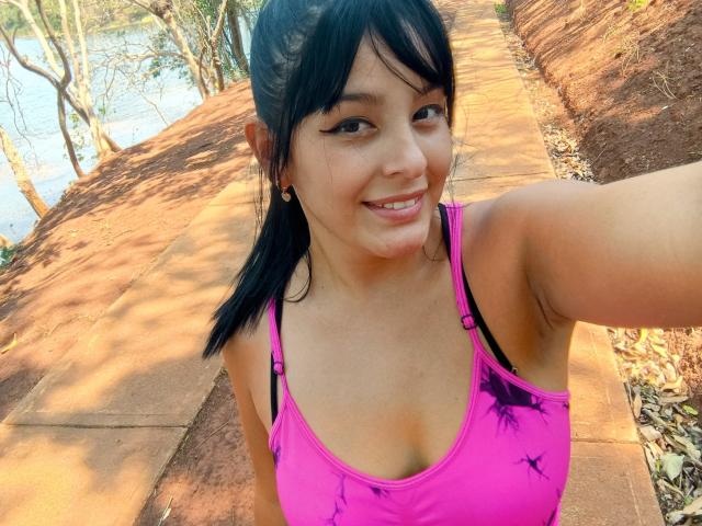 TalianaSquirt - פורנו בשידור חי ומצלמת סקס - 24947569