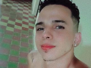 HottLoverGuy69 - Sexe cam en vivo - 24949713