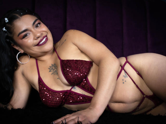 MiahbelleE - Live sex cam - 24957117