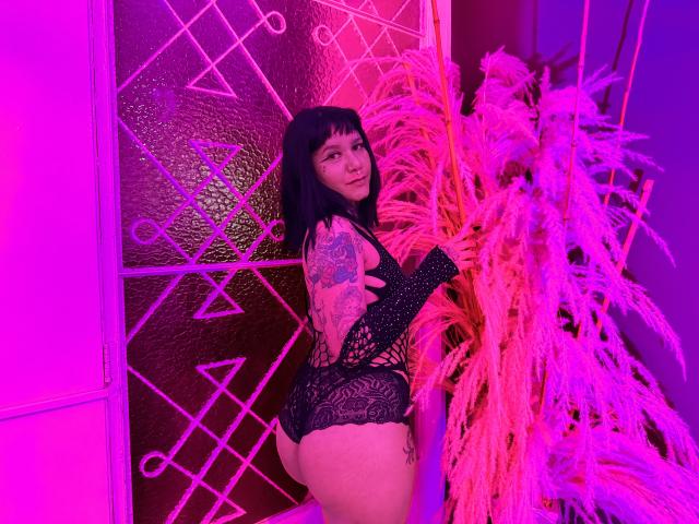 SalmaStonne - Live sexe cam - 24963121