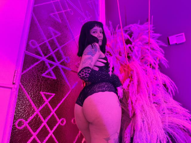 SalmaStonne - Live sexe cam - 24963165