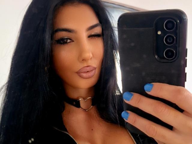 BrunetteBabe69 - Sexe cam en vivo - 24963917