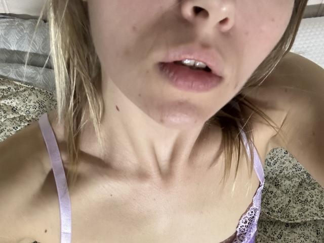 KrissWild - Live sex cam - 24969673