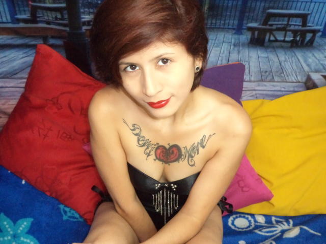 Luciana69 - Live porn &amp; sex cam - 2497146