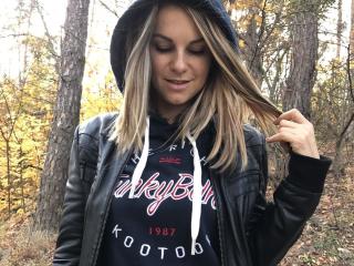 BelleLisaG - Live porn &amp; sex cam - 24976281