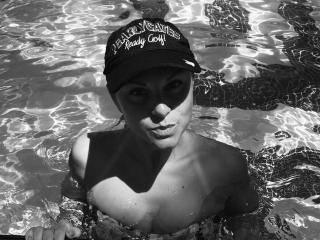 BelleLisaG - Live Sex Cam - 24976289