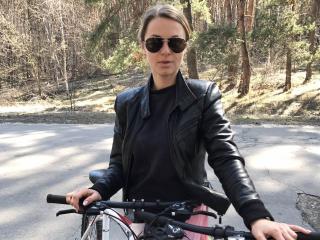 BelleLisaG - Live Sex Cam - 24976321