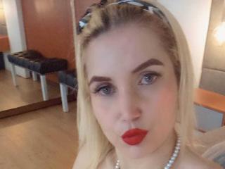 GiuliaAddams - Sexe cam en vivo - 24980745