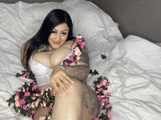 KittyHotLady69 - Live Sex Cam - 24985413
