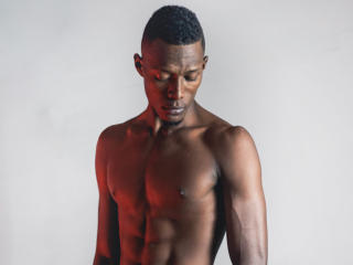 DariksonEvans - Live porn &amp; sex cam - 24988821