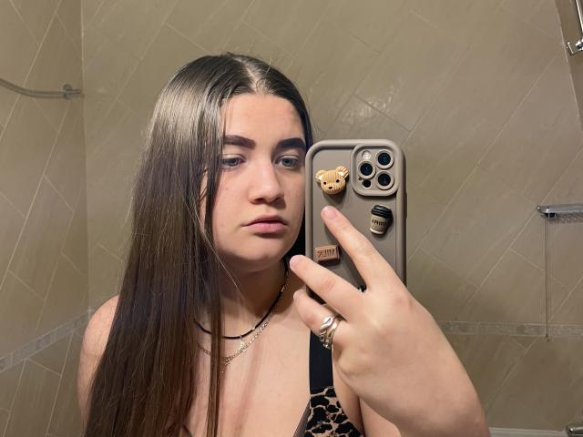 Madrinia - Live sex cam - 24992081