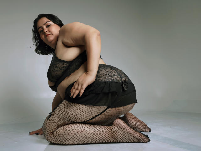FlaviaSaenz - Live sexe cam - 24992125