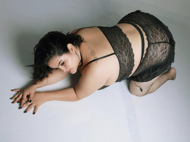 FlaviaSaenz - Sexe cam en vivo - 24992129