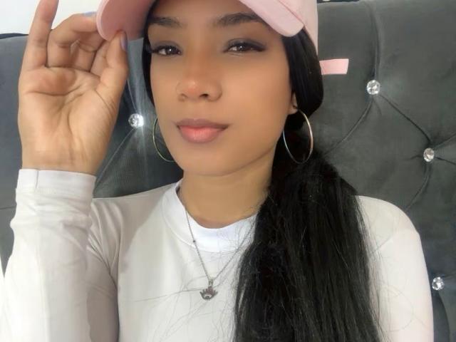 NatashaLewis - Live sex cam - 24992585