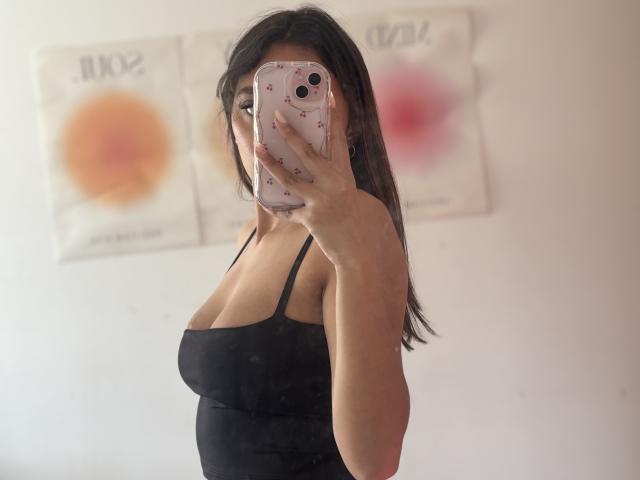 DianaFernandezz - Live porn &amp; sex cam - 24996373