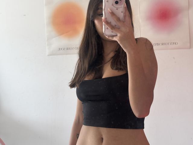 DianaFernandezz - Live sex cam - 24996389