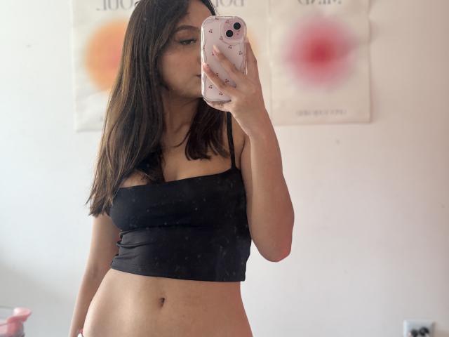 DianaFernandezz - Live Sex Cam - 24996393
