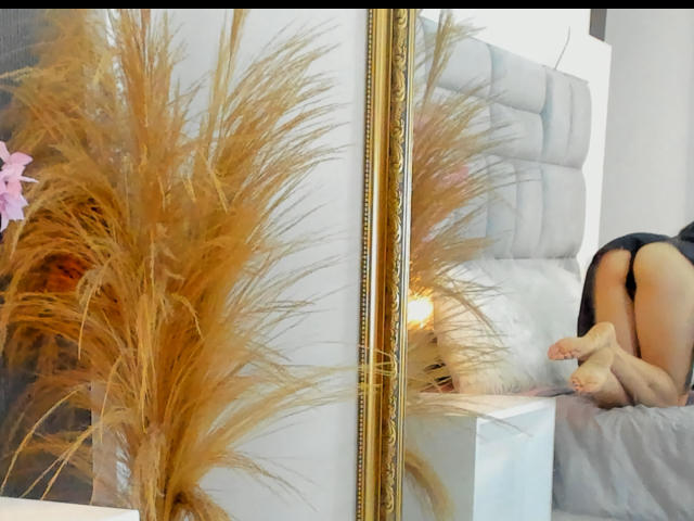 LorenHolmes - Sexe cam en vivo - 24996973