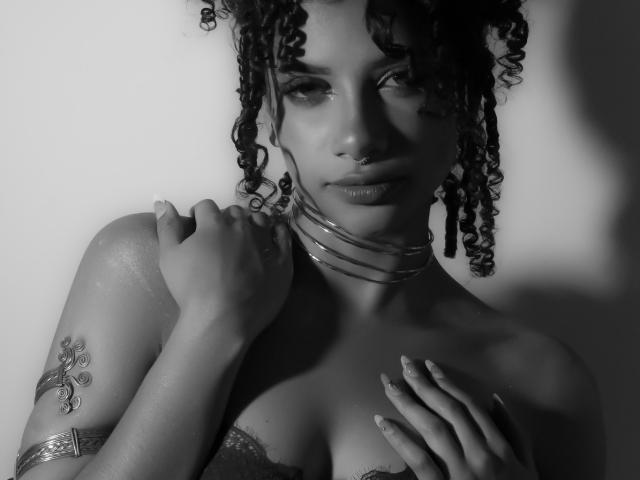 NoemiDawson - Live sex cam - 24996977