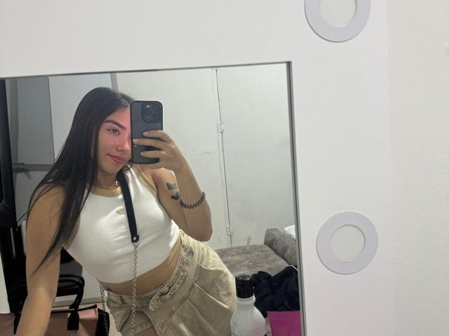 SharonKlart - Live porn &amp; sex cam - 24998533