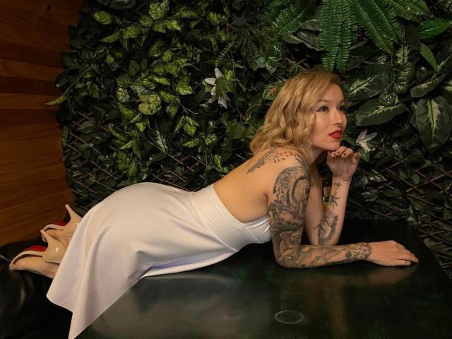 LyssaRou - Live porn &amp; sex cam - 25001521