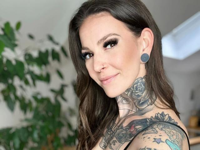 BrownieyQueen-hot - Sexe cam en vivo - 25004337