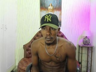 DariksonEvans - Live porn &amp; sex cam - 25007041