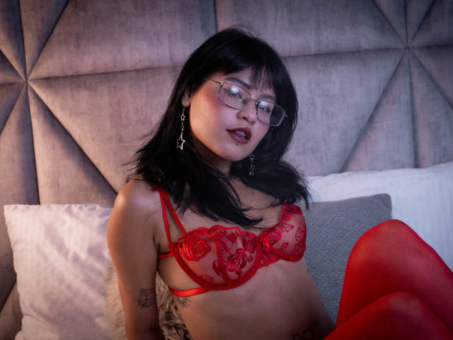 ElizabethRoux - Live sex cam - 25010233