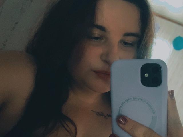 AlyssaJulianne - Live sex cam - 25011009