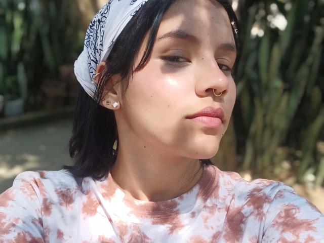 KatyGreyy - Live sex cam - 25011701