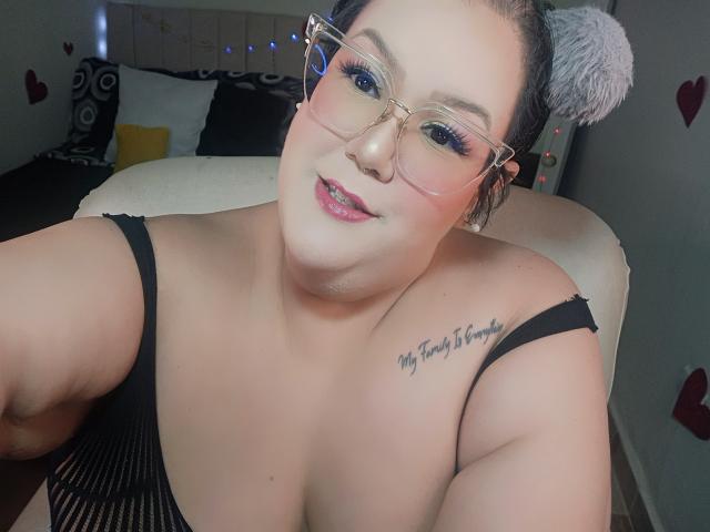 GiannaMorrys - Live sex cam - 25011885