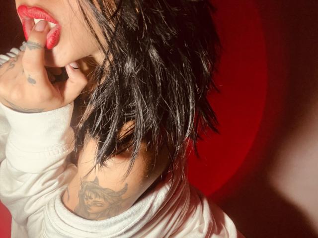 HarleyRoods - Live porn &amp; sex cam - 25013773