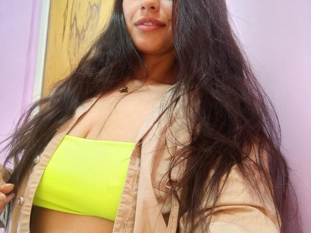 MadissonFontaine - Live Sex Cam - 25019545