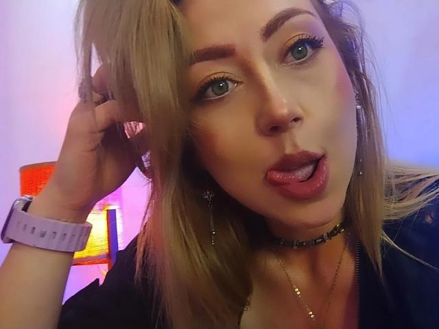 DouceKhrystine - Sexe cam en vivo - 25020593