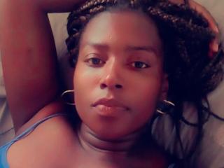 CandyChocolat - Live sex cam - 25023361