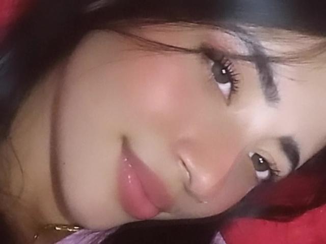 SophiiaFerrero - Live sex cam - 25024609