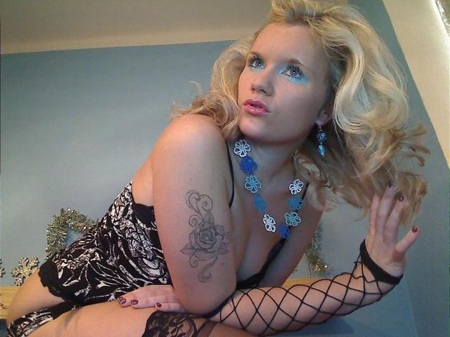 LadyMargaret-hot - Live porn &amp; sex cam - 25030469