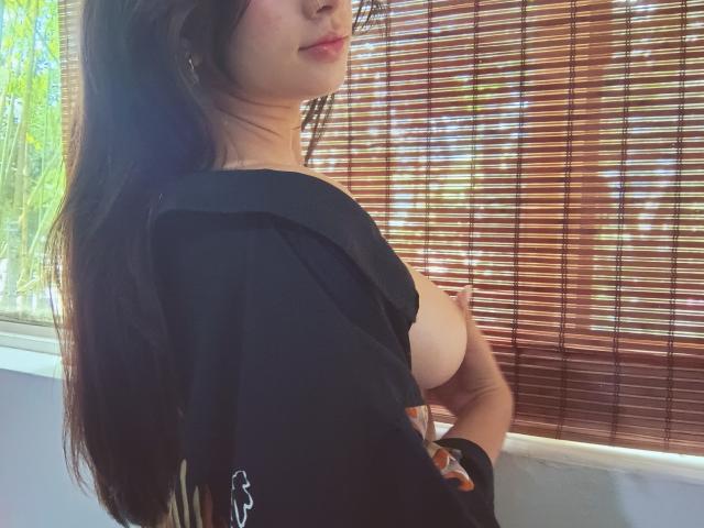 Genesiss - Live Sex Cam - 25031797