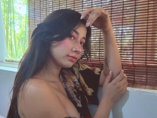 Genesiss - Live porno og sexkamera - 25031821